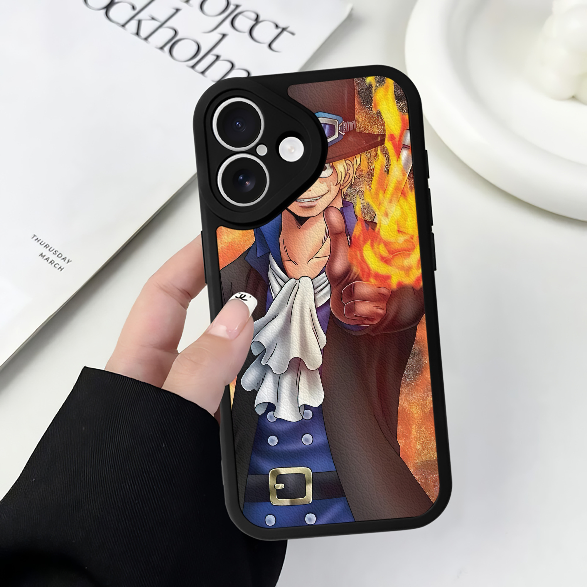 （画像用） ワンピース ONE PIECE 【iPhone 16シリーズ対応】シリコンスマホケース（レザー調） 材質：シリコン